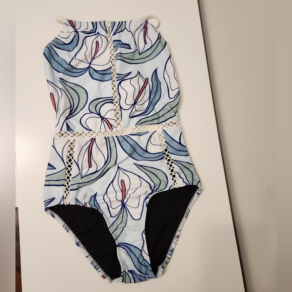 BNWT Mimi & August Maria Laura Lace One piece swim suit size M - Picture 2 of 9